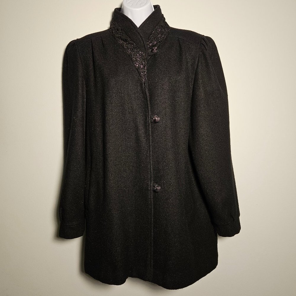 Julia Klein 3 Button Black Pea Coat with Lace Collar Vintage with Shoulder Pads